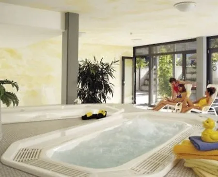 Artos Hotell 3*