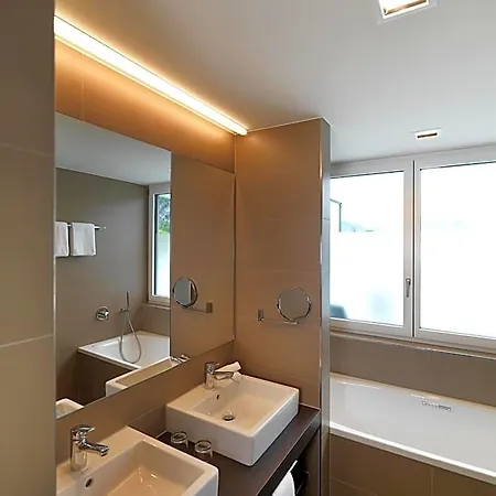 Hotel Artos 3*