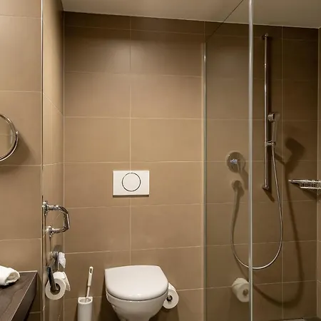 Artos 3* Entrelagos